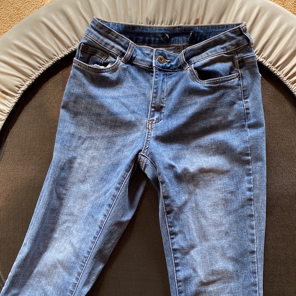 Scalloped details jeans - Picture 3 of 3